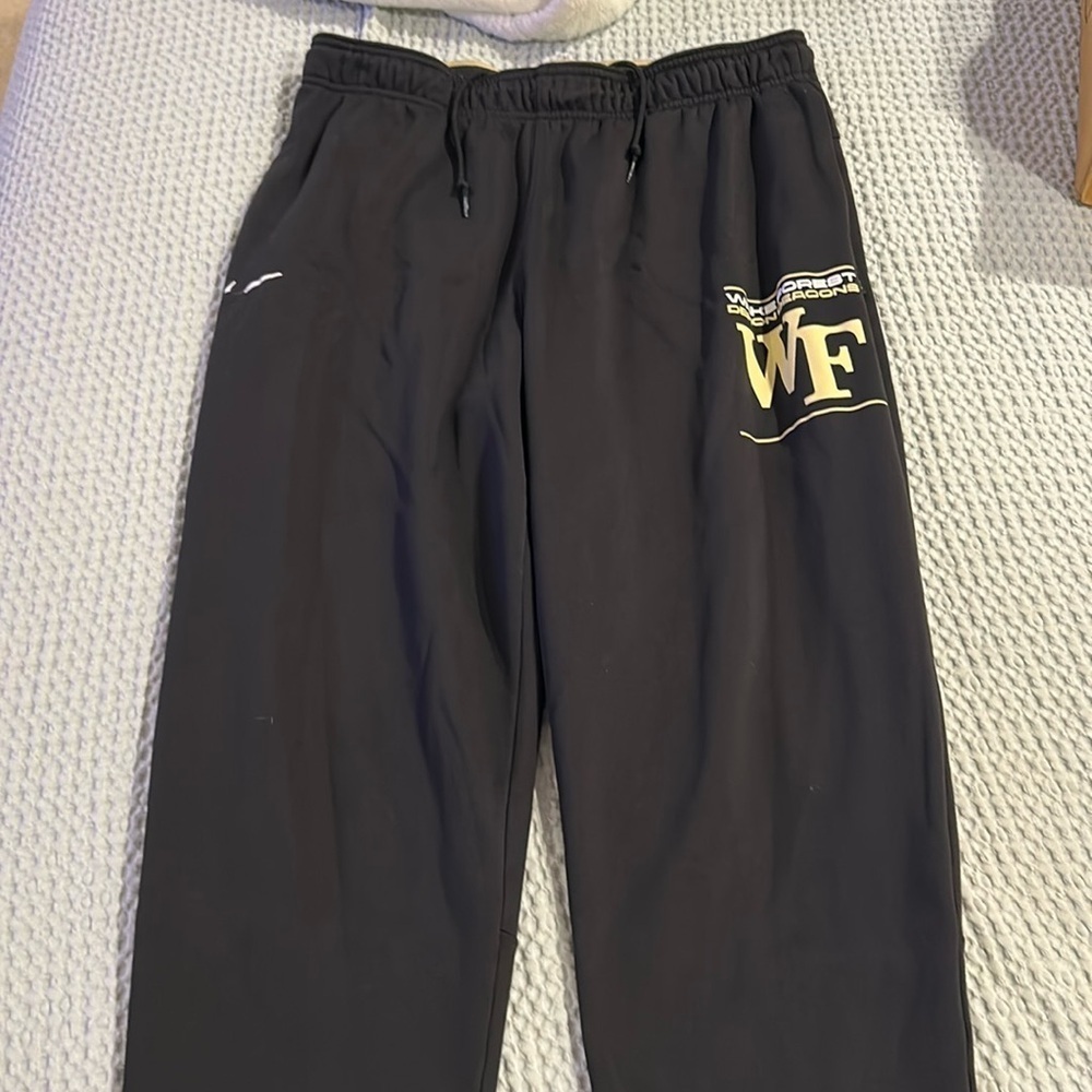 Wake Forest Men’s Pants L (Torn Nike Logo) (#16)